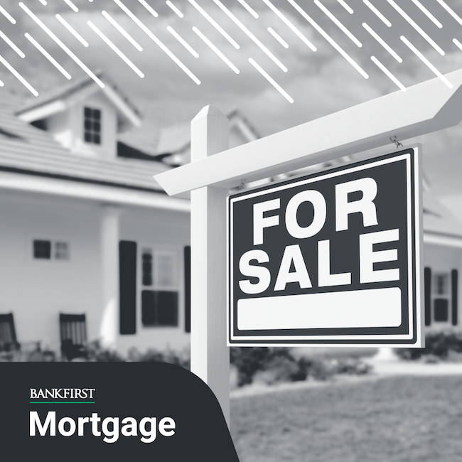 Should You Sell Your Home Before Buying Your Next One?